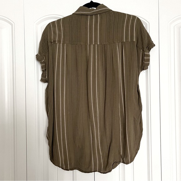 American Eagle Button-Down Top - Picture 2 of 6